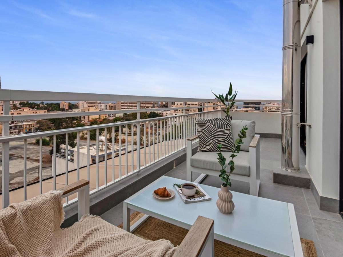 Sanders Coral Court Penthouse - Cute 3-Bedroom Apartment With Balcony Limassol Exteriör bild